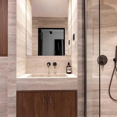 Luxury 2p - Monceau 8th