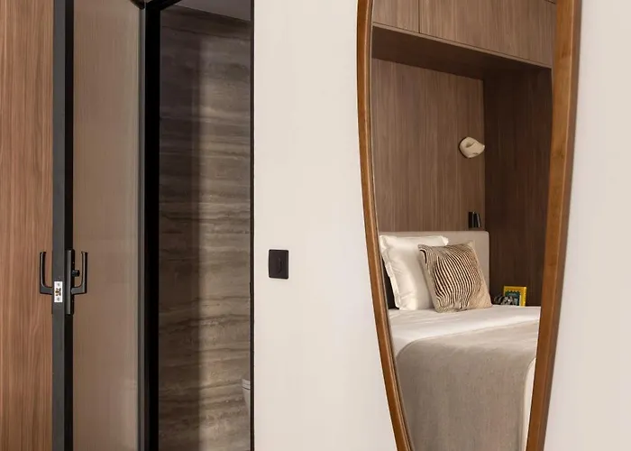 Luxury 2p - Monceau 8th Paris